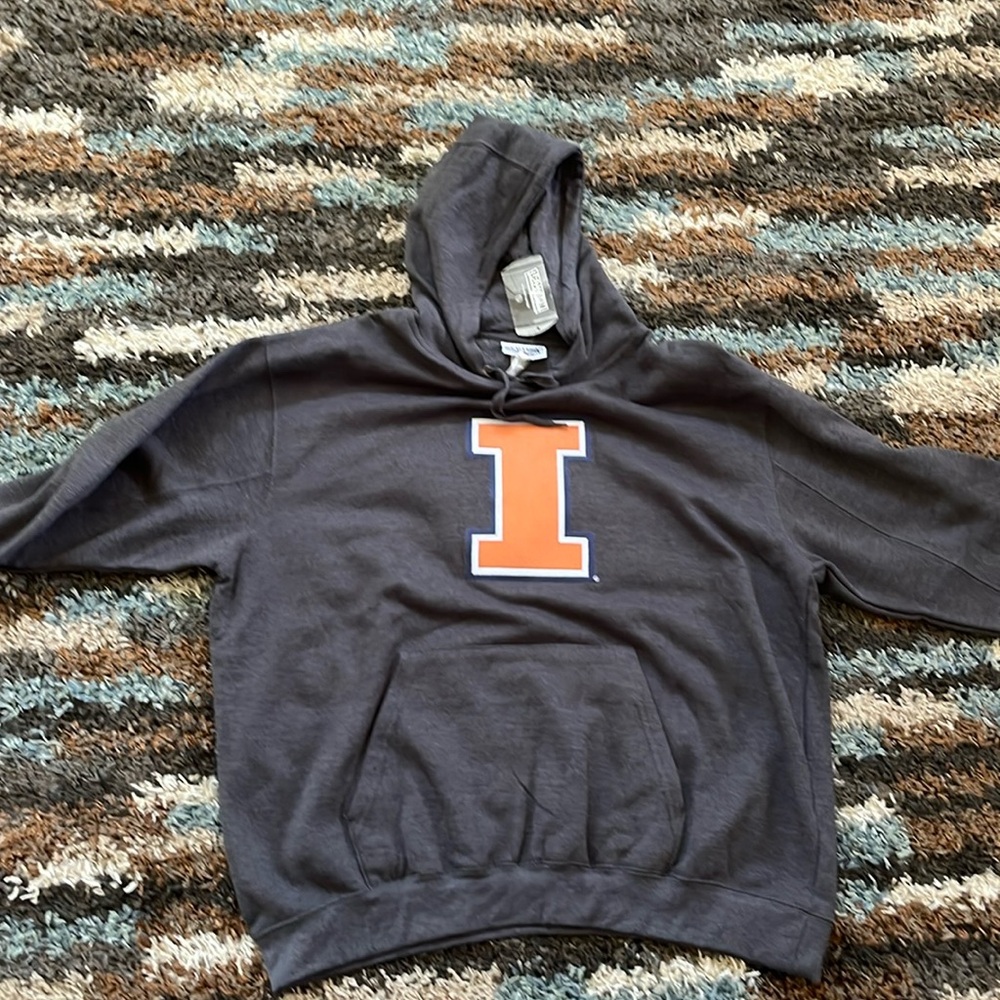 Men’s XL University of Illinois hoodie, new with tags